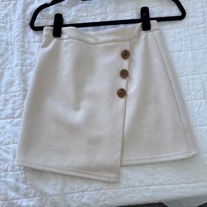 City Sleek Cream Mini Skirt with Button Accents